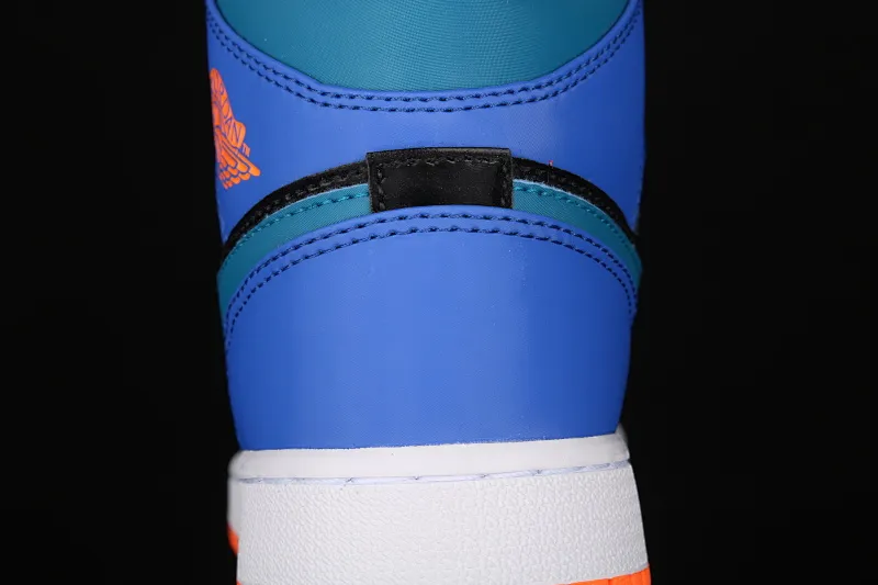 All categories Air Jordan Jordan series basketball shoes Air Jordan 1 Mid Air Jordan 1 Mid AJ1 Joe 1 patent leather black blue orange Zhongbang basketball shoes 554725-440